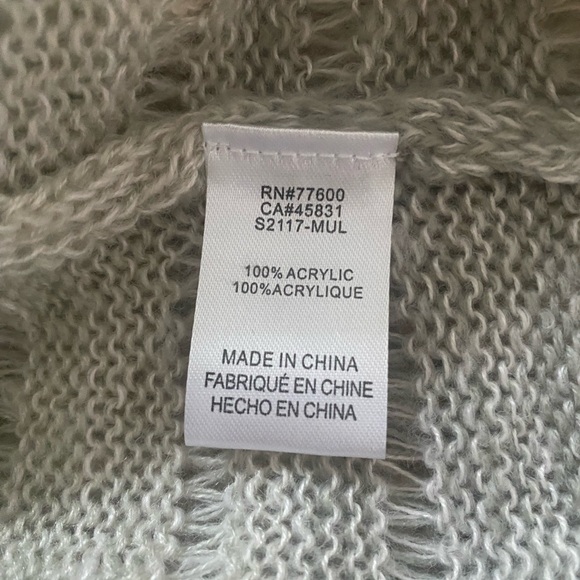 Women's Multicolor Sweater - Picture 8 of 8